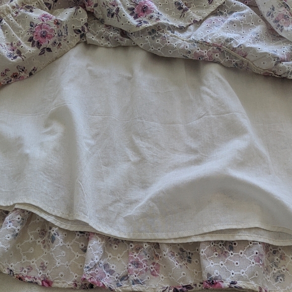 Elegant Floral A-Line Skirt in Cream and Purple - Picture 12 of 13